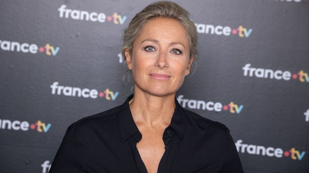 Anne-Sophie Lapix éjectée, son dernier message en direct fait vriller France Télévisions : "Chaude ambiance"