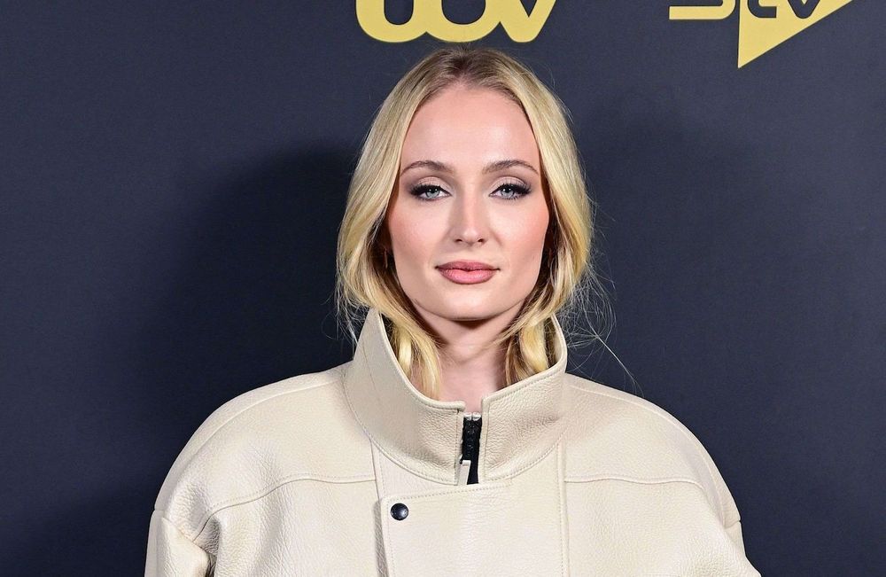 Sophie Turner : elle dévoile des clichés de son compagnon après l’officialisation de son divorce