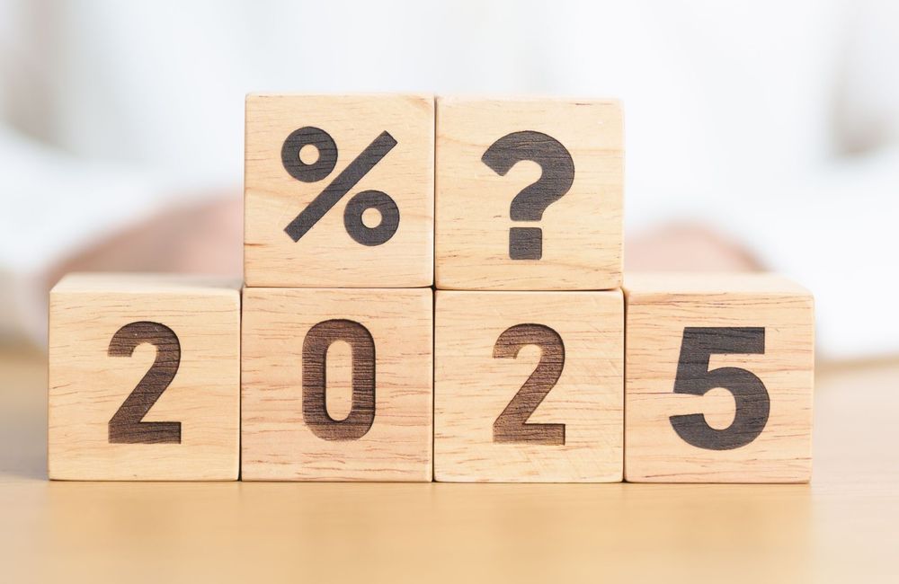Ma minute finance : où placer son argent en 2025 avec la baisse des taux des livrets ?