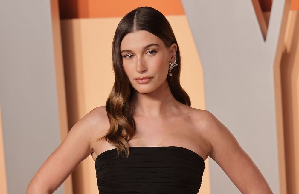 Hailey Bieber dévoile un adorable cliché avec son fils Jack à l’occasion de Pâques