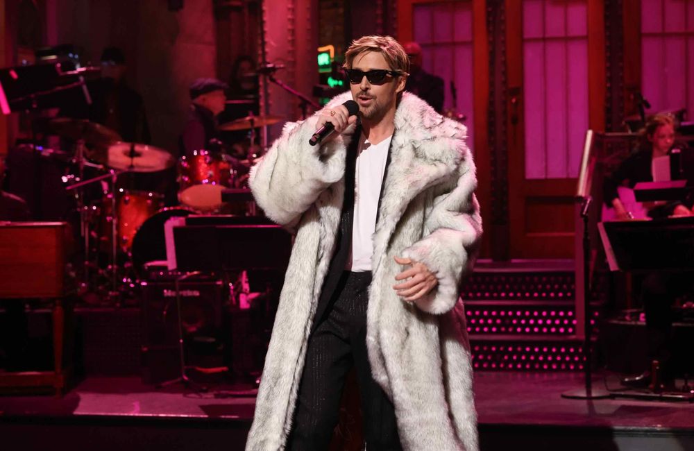 « Barbie » : Ryan Gosling dit adieu à Ken en chanson lors du « Saturday Night Live »