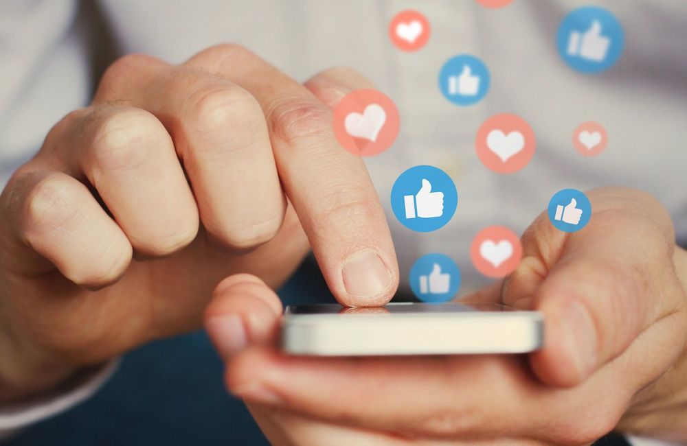 Qui est le « reply guy », cette personne agaçante que vous avez sans doute croisée sur les réseaux sociaux ?