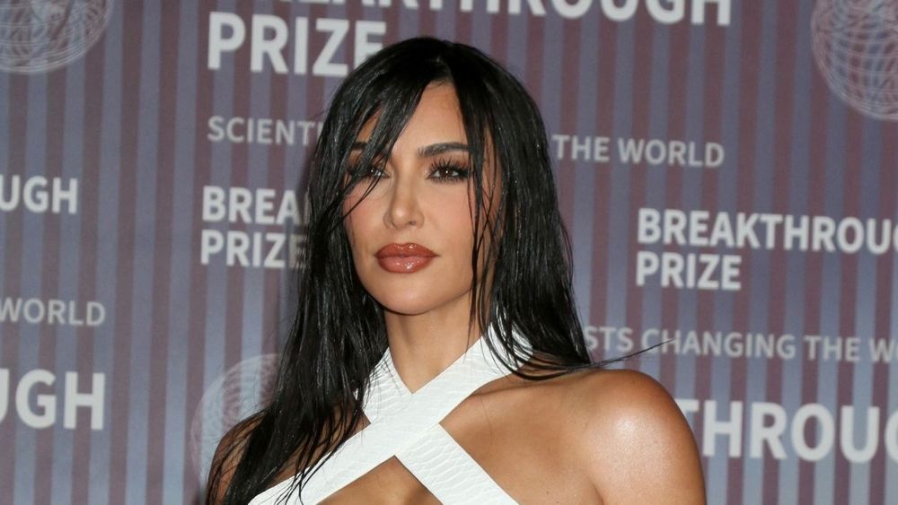 Kim Kardashian (43 ans) prête à tout pour rester jeune, elle s'injecte "du sperme de...