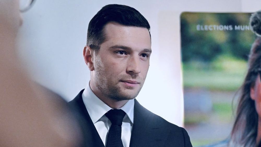 Jordan Bardella : Maria Carolina en compétition avec "des amoureuses" ? Révélations sur la "Love Story" du chef du RN
