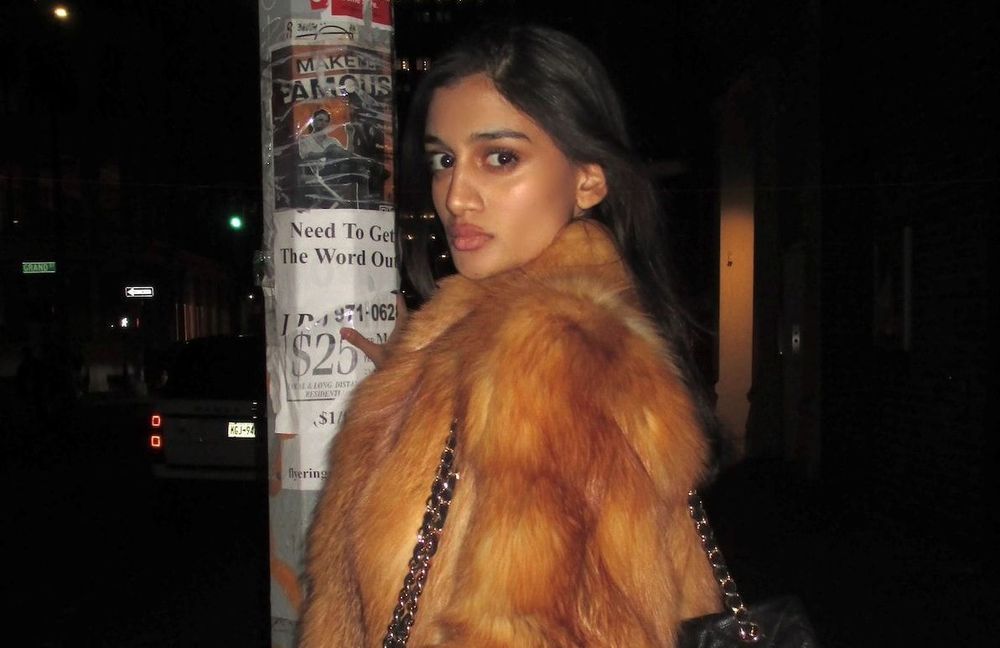Qui est Ella Devi, cette stagiaire mode de 18 ans qui irrite l’Amérique de Trump ?
