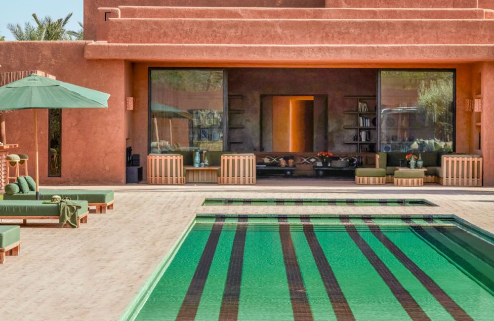 9 revêtements originaux pour une piscine ultra design