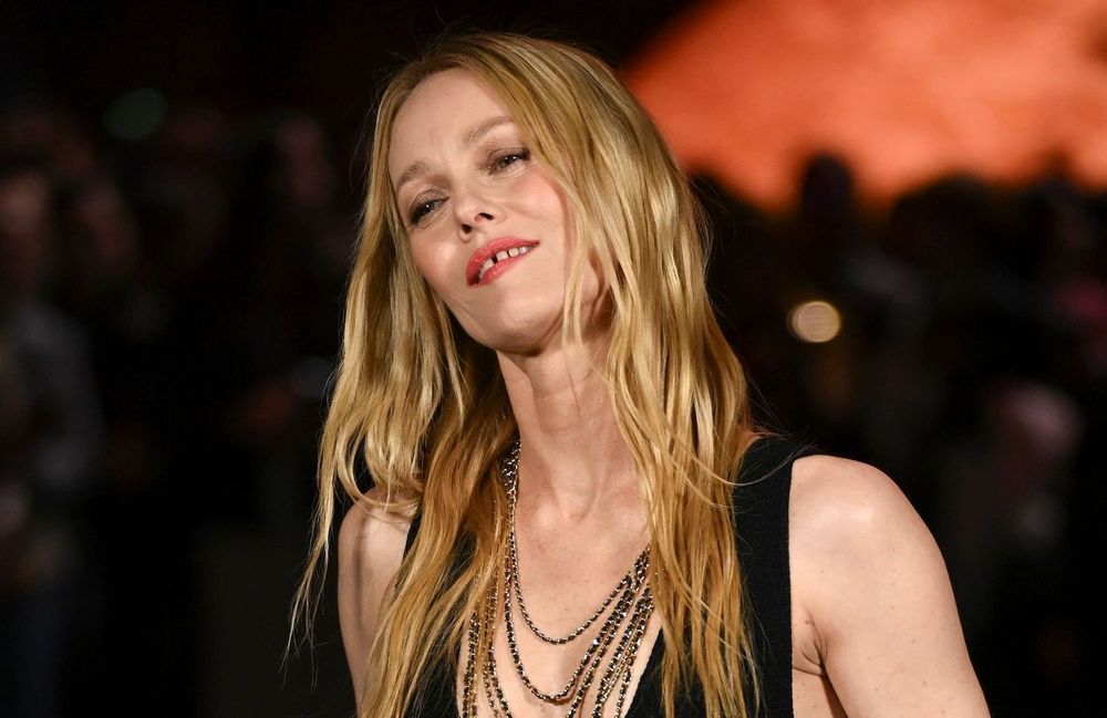 Vanessa Paradis revient sur la notoriété de ses enfants : « J’ai des nepo babies à la maison »