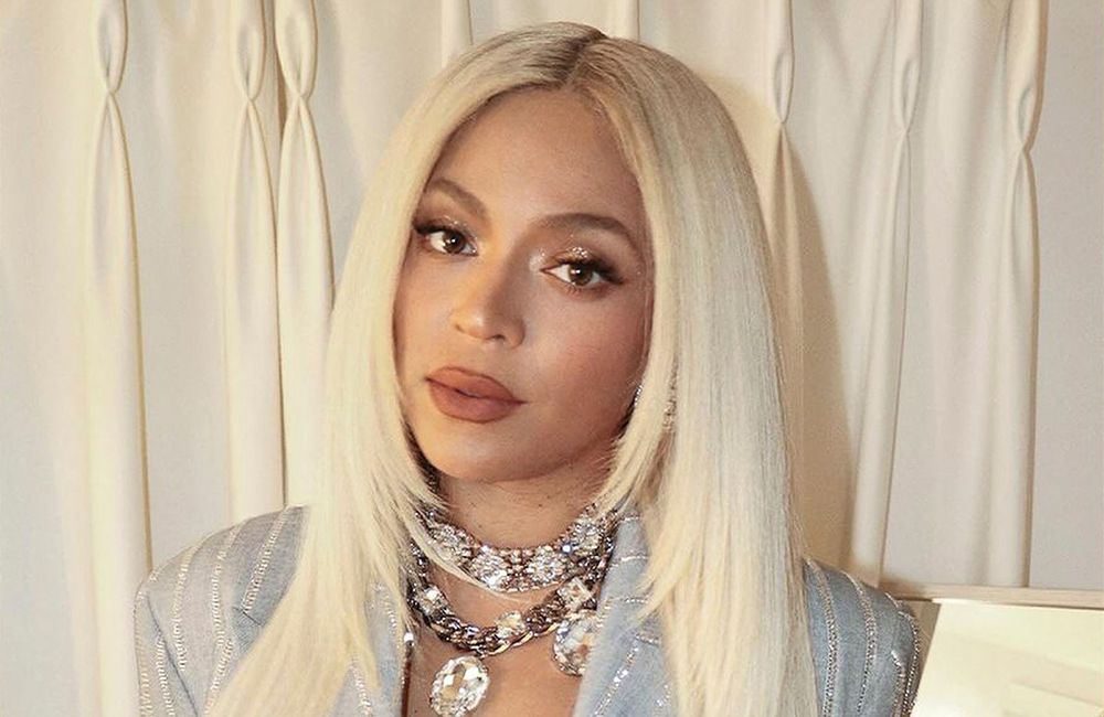 Adieu le blond, Beyoncé opte pour une transformation capillaire radicale