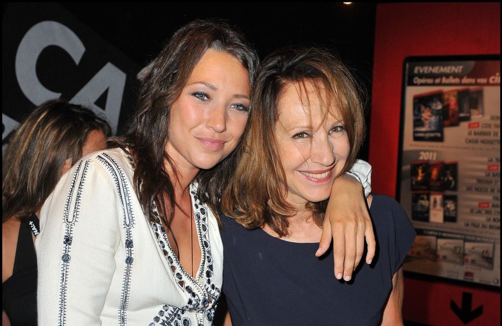 Nathalie Baye : ce cliché émouvant dévoilé par Laura Smet pour la Fête des mères