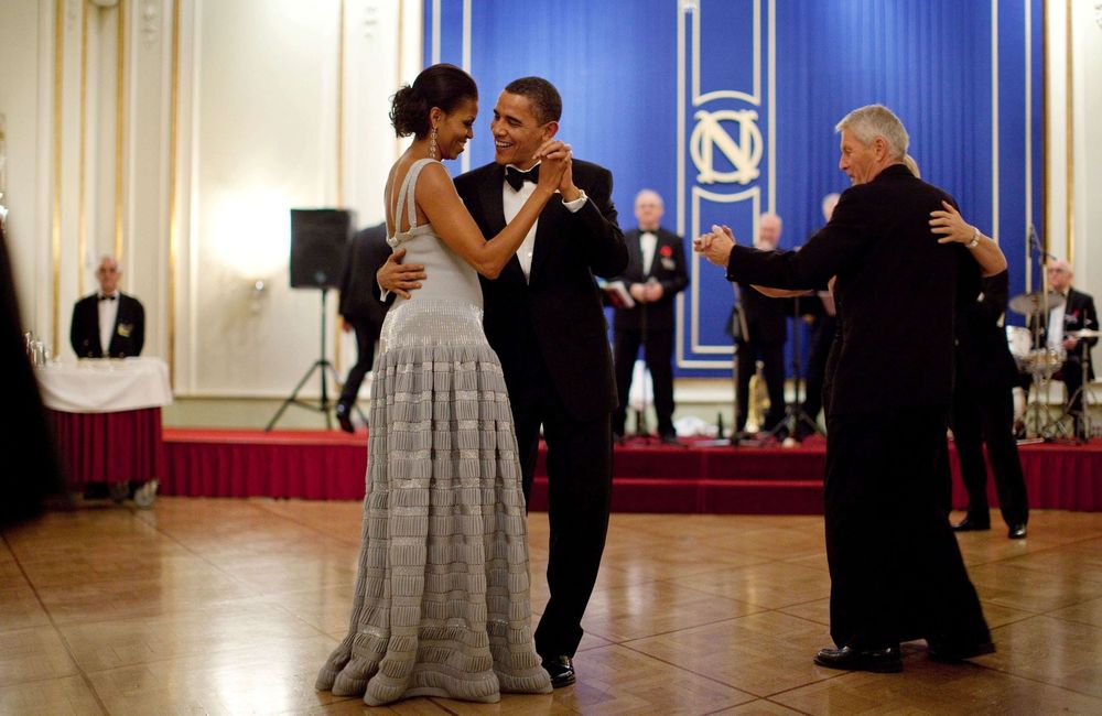 Charli XCX, Beyoncé, les Rolling Stones… qui sont les artistes de la playlist 2024 de Barack Obama ?
