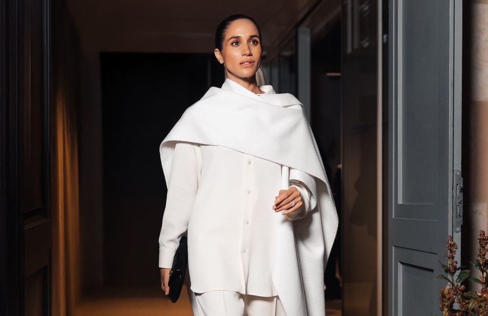 La sensation Meghan Markle à la Fashion Week de Paris : simple apparition ou stratégie bien rodée ?