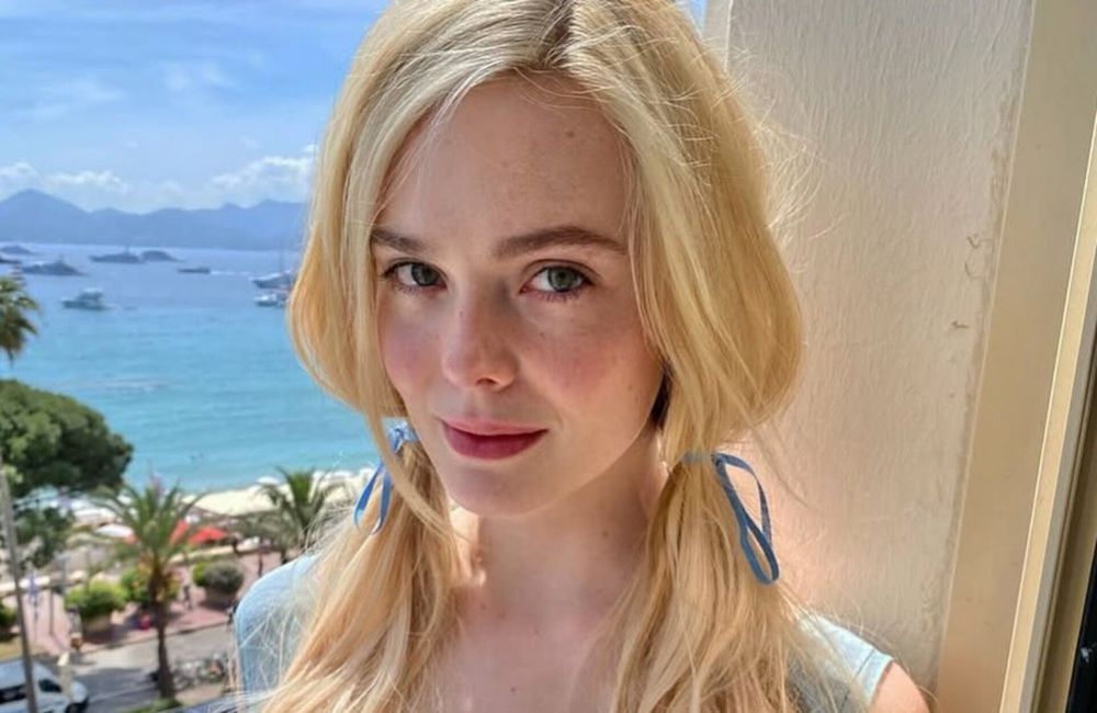 Elle Fanning : son clin d’œil capillaire ultra chic à Brigitte Bardot