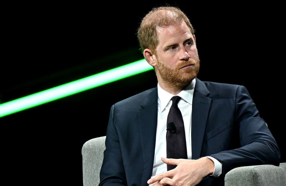 « Mon chou », « câlins devant un film » : les échanges troublants du Prince Harry et d’une journaliste dévoilés en plein tribunal