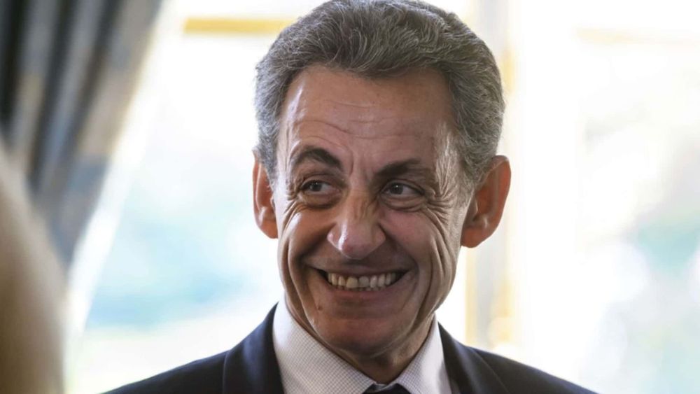 Nicolas Sarkozy : ses photos torse nu en Guadeloupe ne passent pas inaperçues