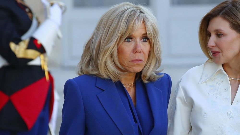 Invité à l'Élysée, Kalash recadré par Brigitte Macron après l'avoir traitée de "cougar"