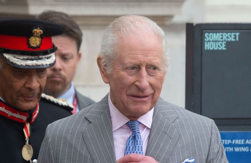 Charles III : ce cliché inédit aux côtés d'Elisabeth II dévoilé pour la fête des mères