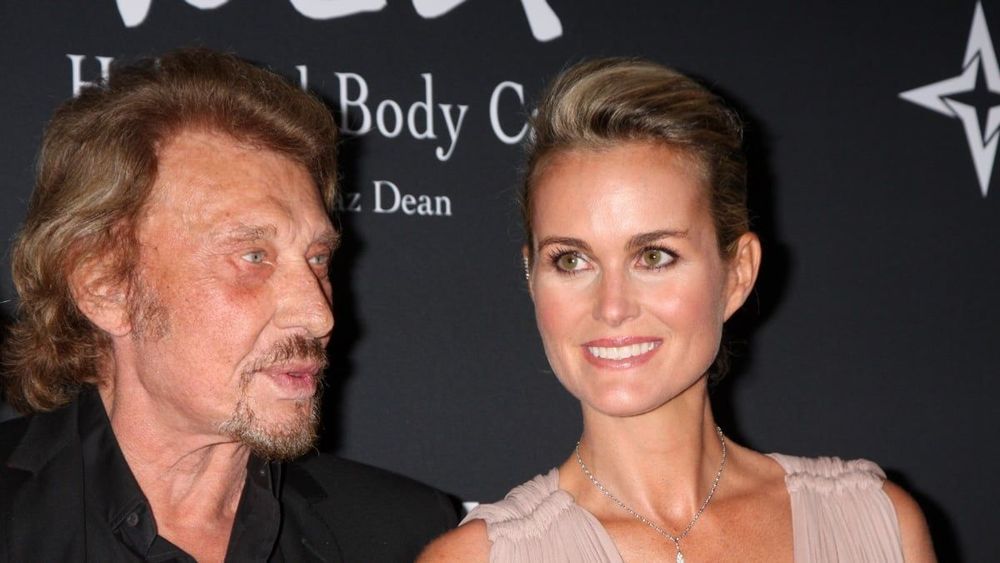 Johnny Hallyday arme au poing après une dispute avec Laeticia : "J'ai cru qu'il avait buté quelqu'un"