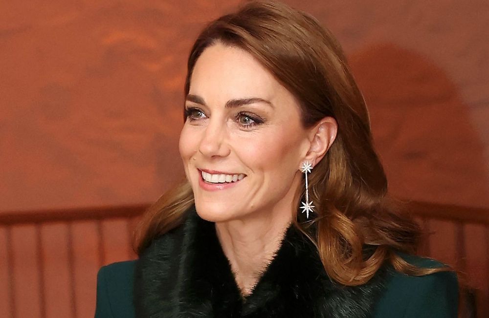 Kate Middleton troque ses bijoux précieux pour des boucles d’oreilles accessibles