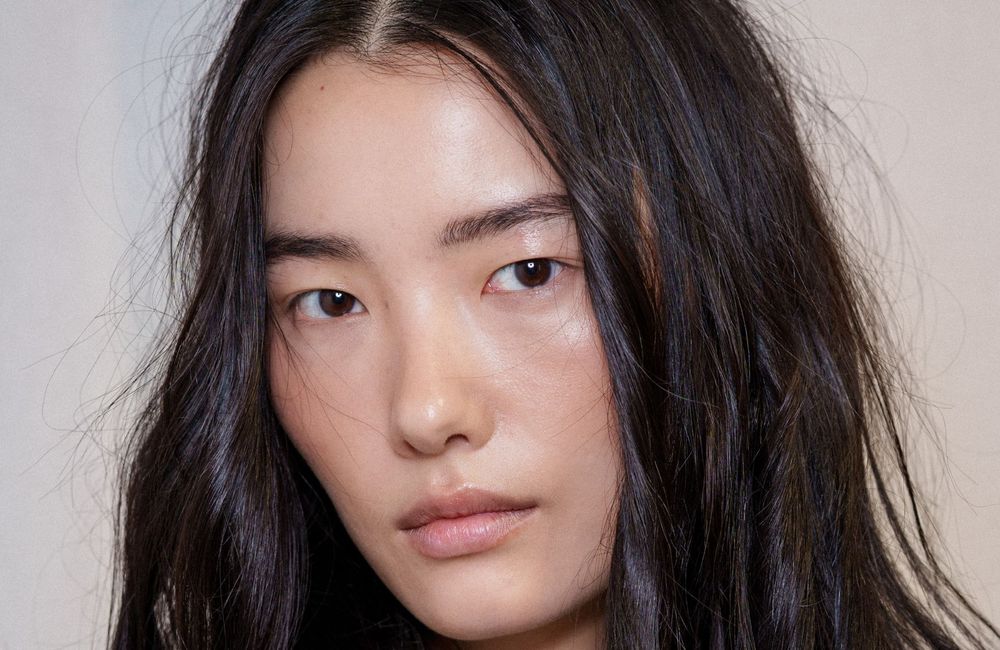 Comment choisir la forme de sourcils qui vous met vraiment en valeur, selon les experts