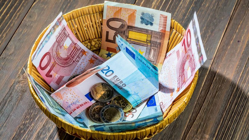 Cagnotte en ligne : laquelle choisir pour collecter de l'argent sans payer de commissions ?