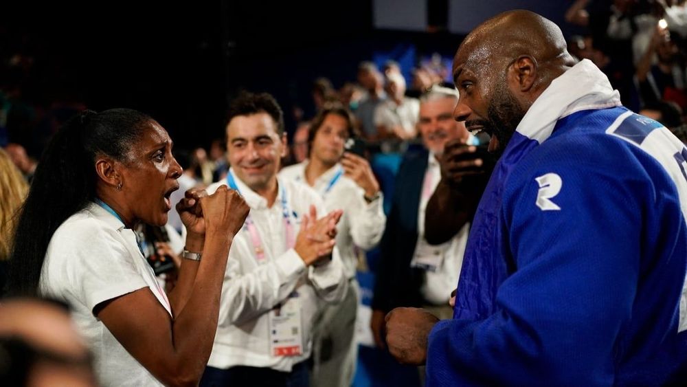 "Et, d'un coup, je vois surgir Teddy Riner" : Marie-José Pérec révèle l'émotion brute derrière la flamme olympique