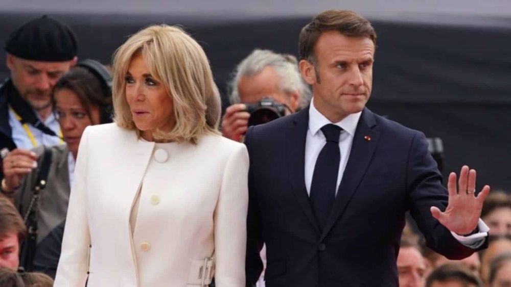 Emmanuel et Brigitte Macron : première sortie du couple après l'affaire de la gifle, on vous dit tout !