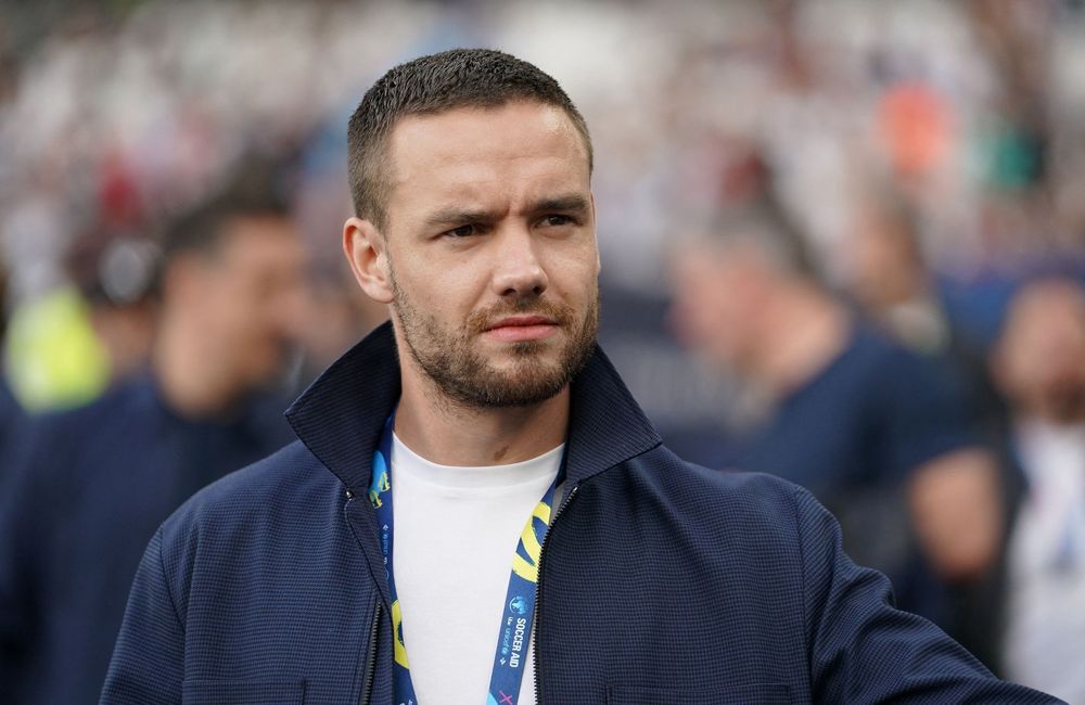Mort de Liam Payne : le chanteur essayait-il de s’échapper de sa chambre d’hôtel avant sa chute ?