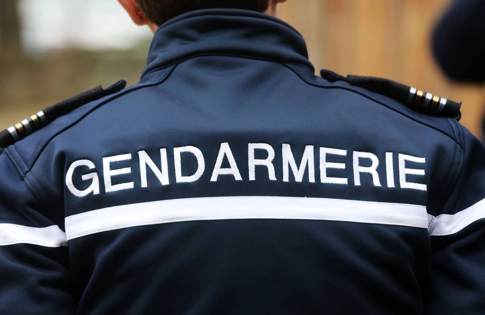 Violences sexuelles sur 9 enfants : l’assistante d’école maternelle demande sa remise en liberté