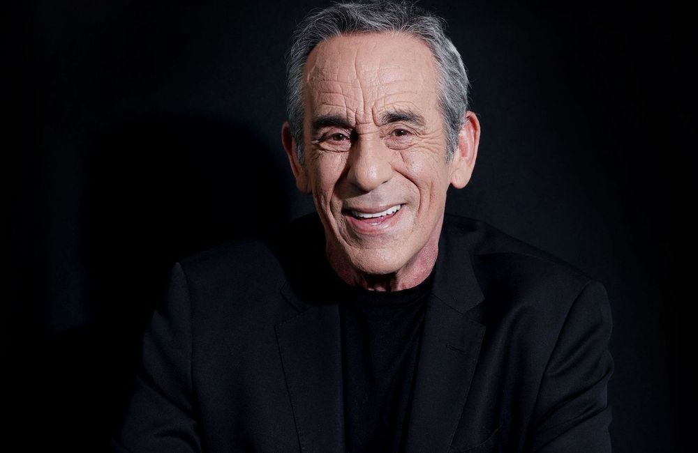 Mort de Thierry Ardisson : les slogans culte que l’on doit au célèbre animateur télé