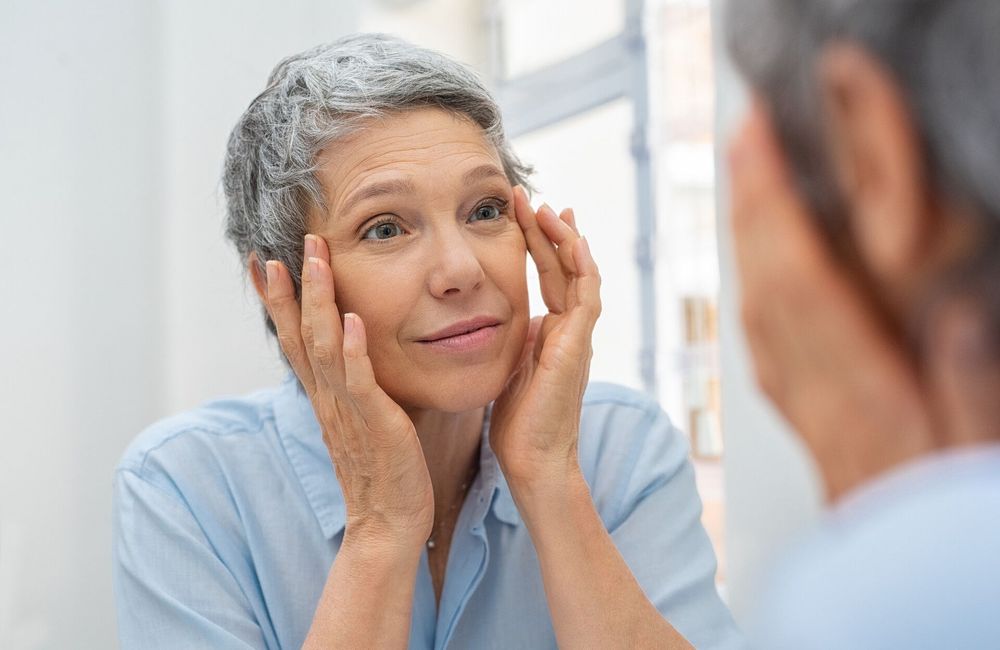 « Inutiles » : ce type de crèmes que les dermatologues déconseillent pour lutter contre les rides