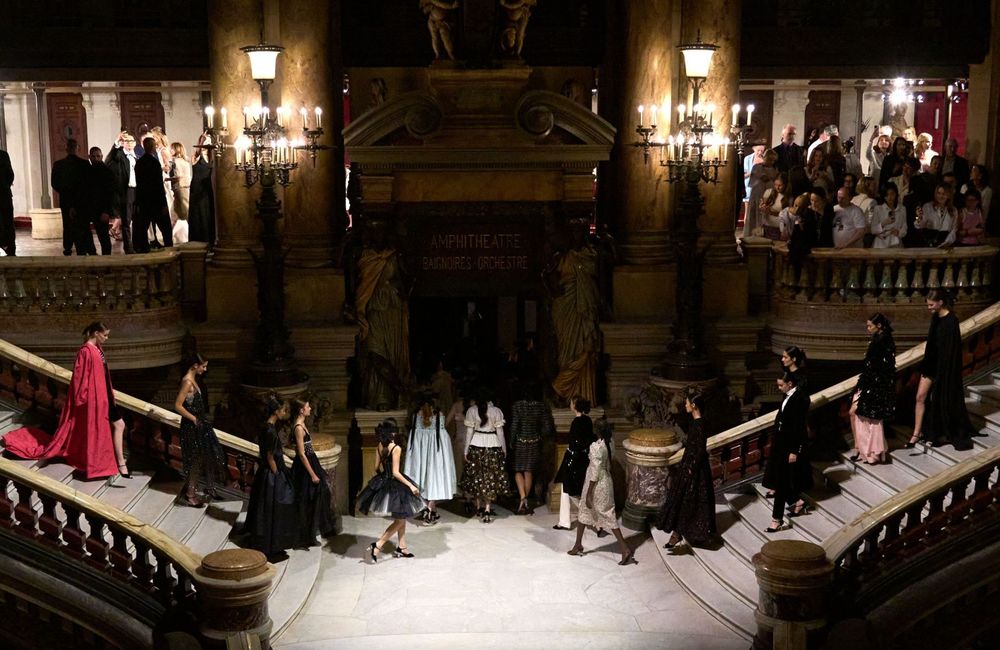 ELLE Debriefe - Fashion Week Haute Couture Jour 2 : Chanel défile sans designer