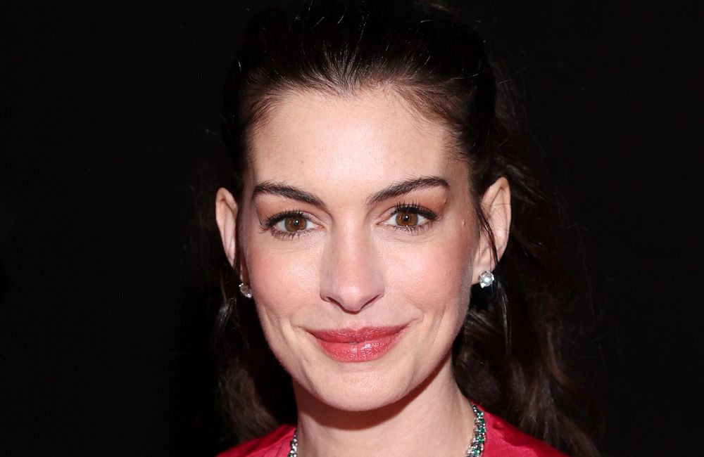 Non à la maigreur extrême : Anne Hathaway impose ses règles sur le tournage du Diable s'habille en Prada 2