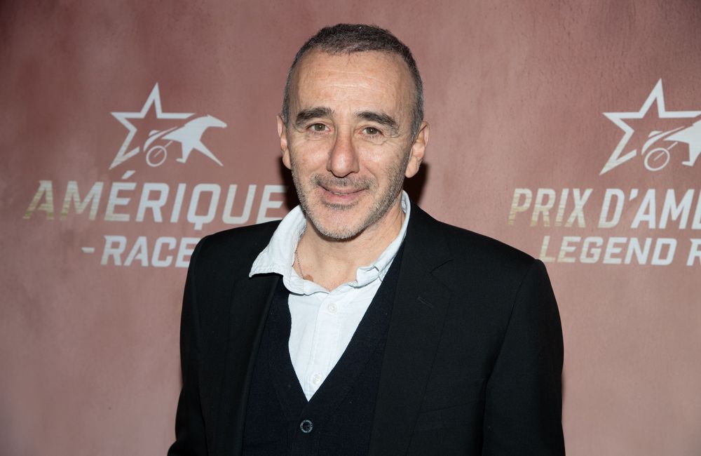 Élie Semoun bientôt père à 61 ans, il se confie : « Ce n'était pas prévu »