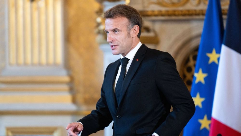 Emmanuel Macron : “Il boit trop…”, sa consommation excessive d’alcool inquiète