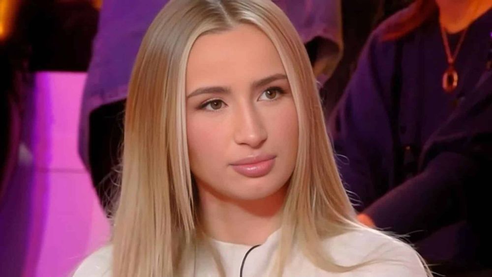 "Ne faîtes jamais ça" : Polska pleure de douleur à cause de ses implants aux fesses !
