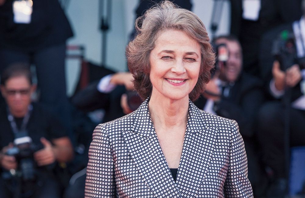 Charlotte Rampling, 78 ans, craque pour une coupe à la garçonne ultra tendance