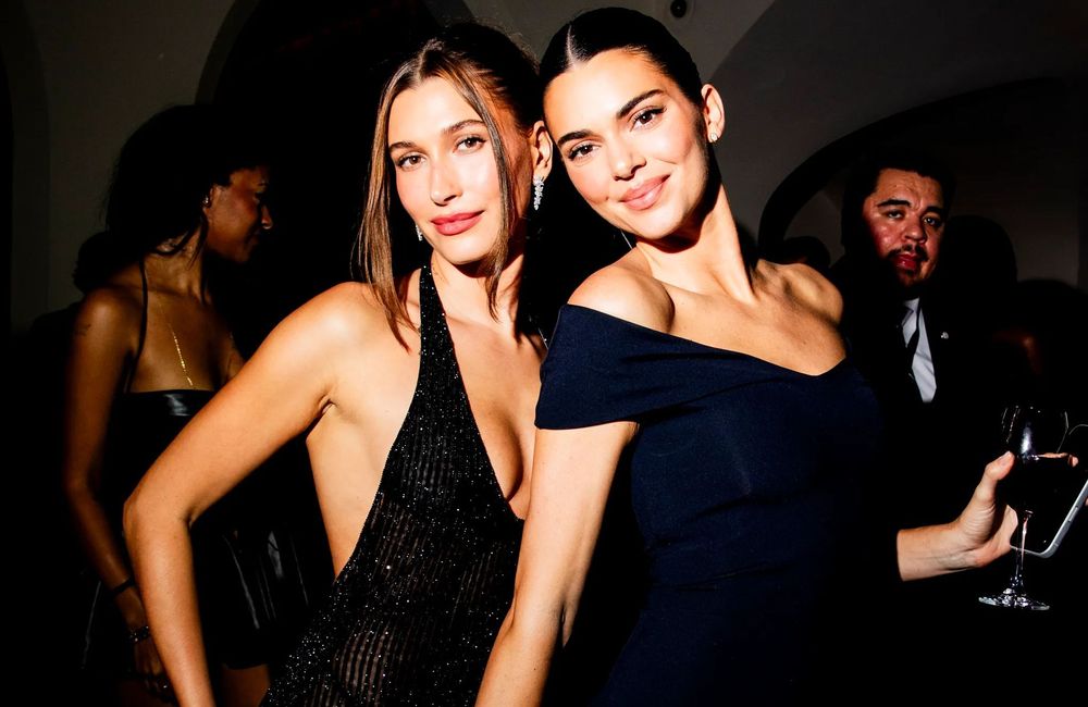 Kendall Jenner adopte cette tendance française adorée de Brigitte Bardot