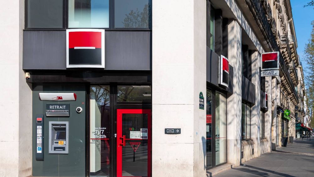 Compte bancaire : des escrocs lui volent 7 200 euros, la Société Générale refuse de l'indemniser