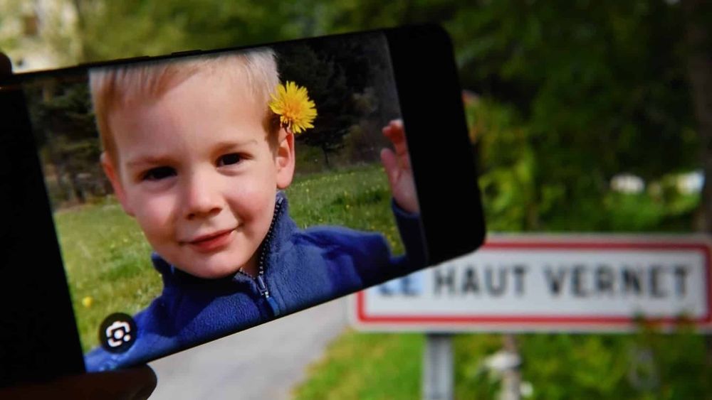 Affaire Émile, 2 ans : une influente journaliste évoque un détail sur les vêtements du petit garçon qui est lourd de sens