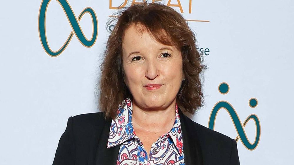 "J'ai fait 600 000 régimes" et "une liposuccion" : Anne Roumanoff sans tabou sur son rapport à son physique