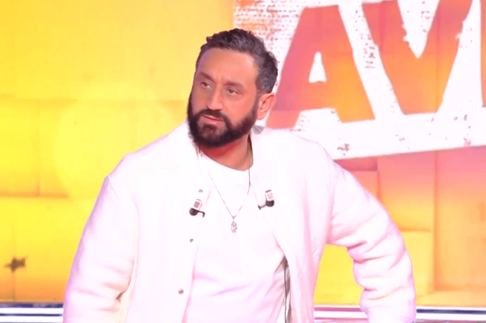 Cyril Hanouna révèle que NRJ12 voulait lui voler un chroniqueur : « J’ai mis le holà »