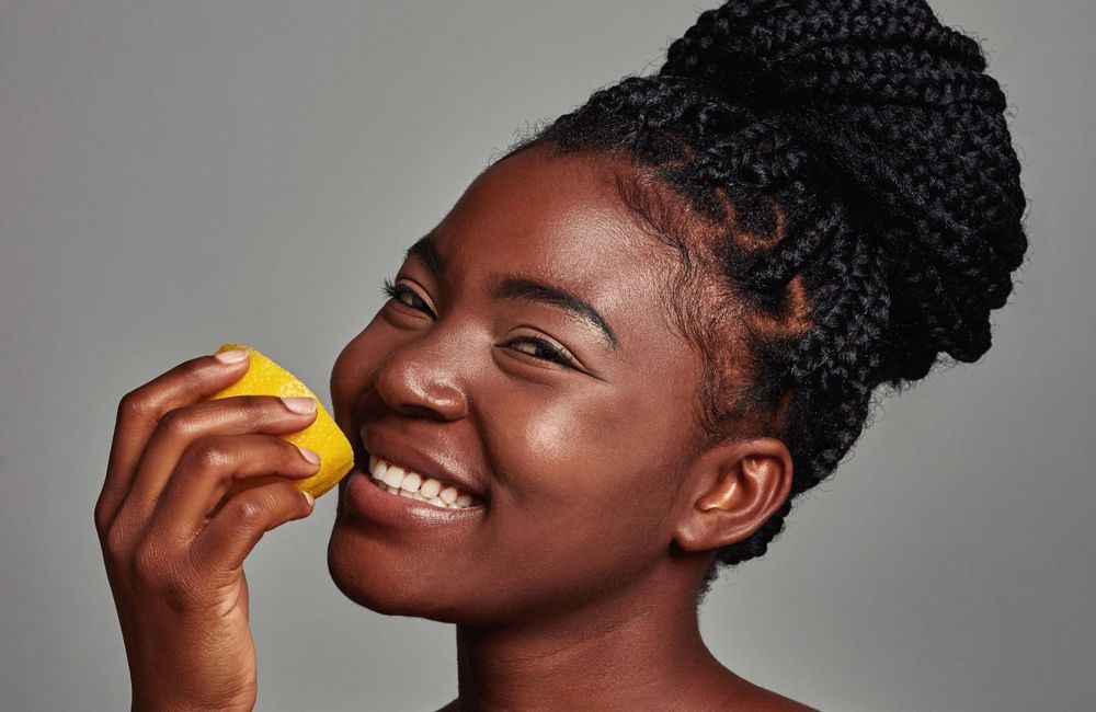 Vieillissement prématuré : les aliments recommandés par un nutritionniste pour une peau plus jeune