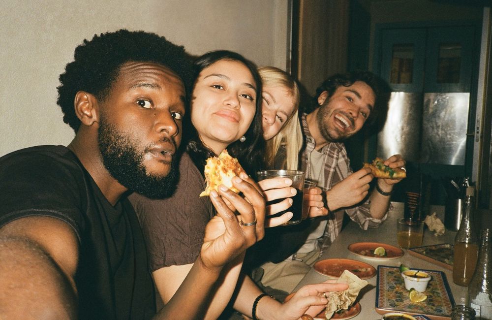 L'édito de ELLE : quand les copains deviennent les copaines