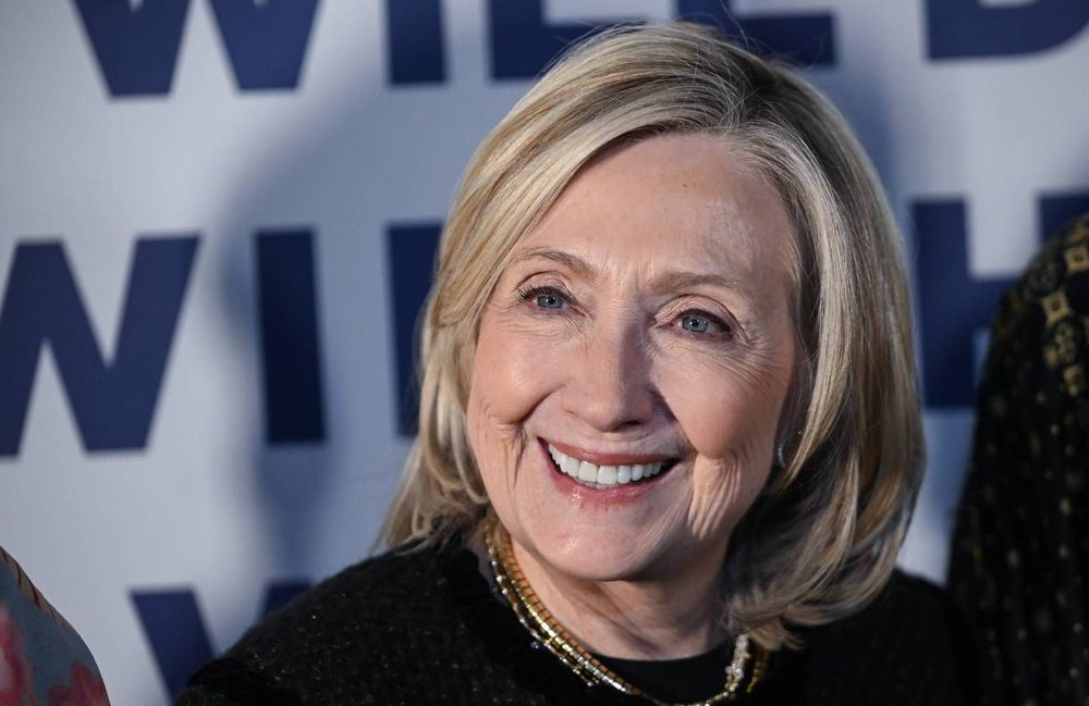Huis clos, jet privé, bataille politique : pourquoi l’audition d’Hillary Clinton sur l’affaire Epstein est si attendue
