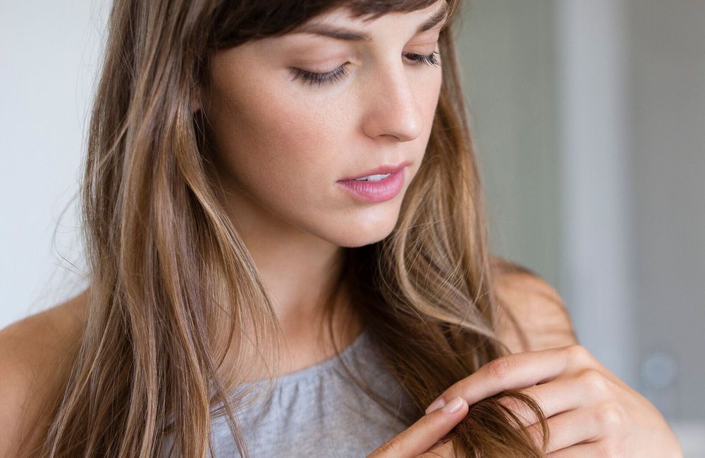 Vous perdez vos cheveux à cause du stress ? Voici ce que conseillent les experts