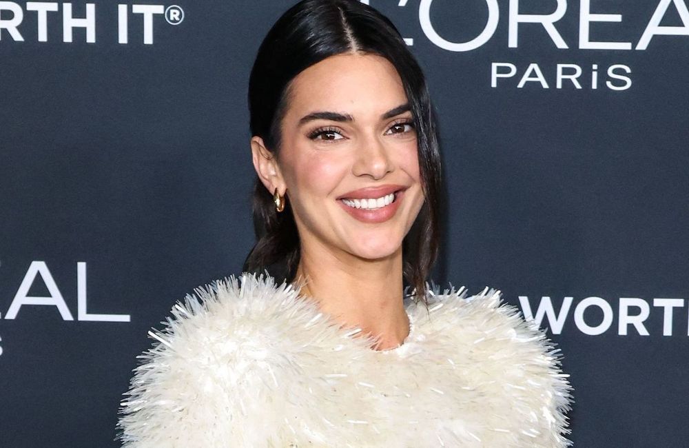 Ce look off-duty de Kendall Jenner prouve que le layering est l'astuce idéale pour styliser une tenue sans effort