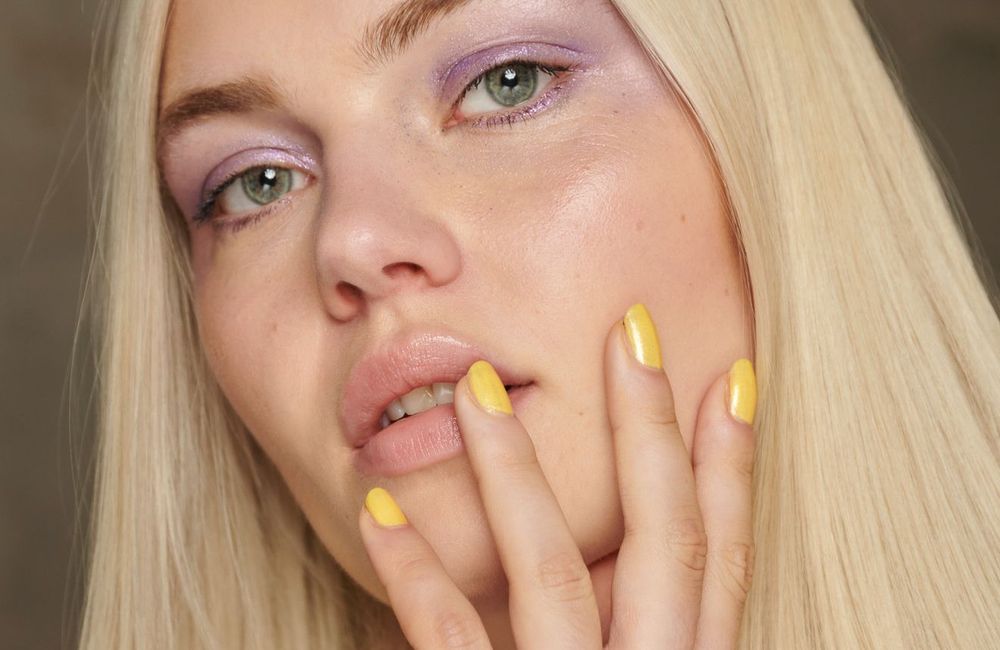 Butter nails : la manucure colorée la plus désirable du printemps