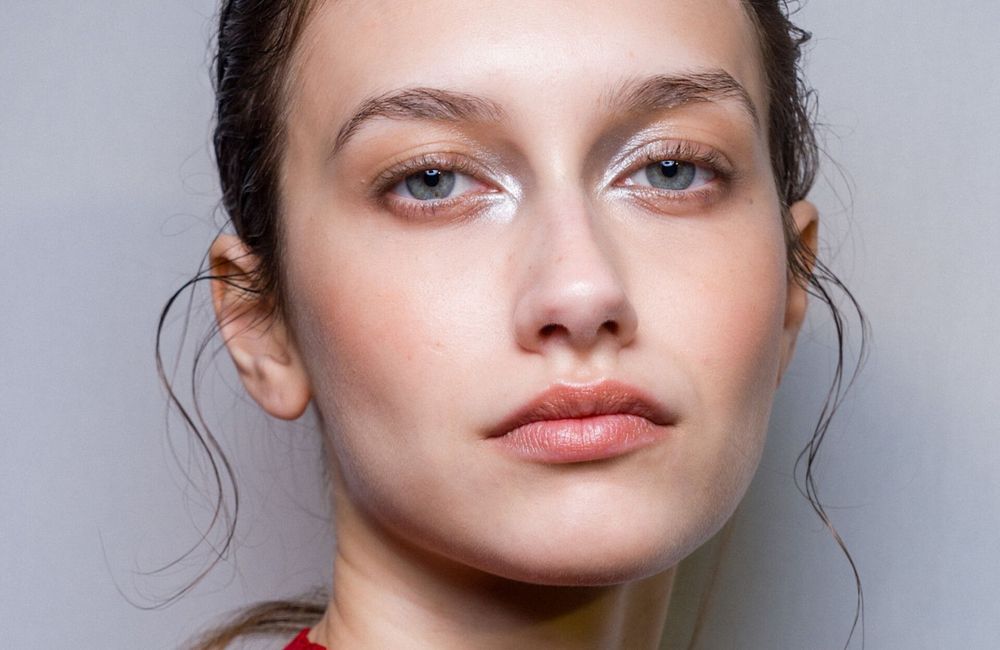 Sublimer son nez sans chirurgie : 4 astuces beauté qui font la différence