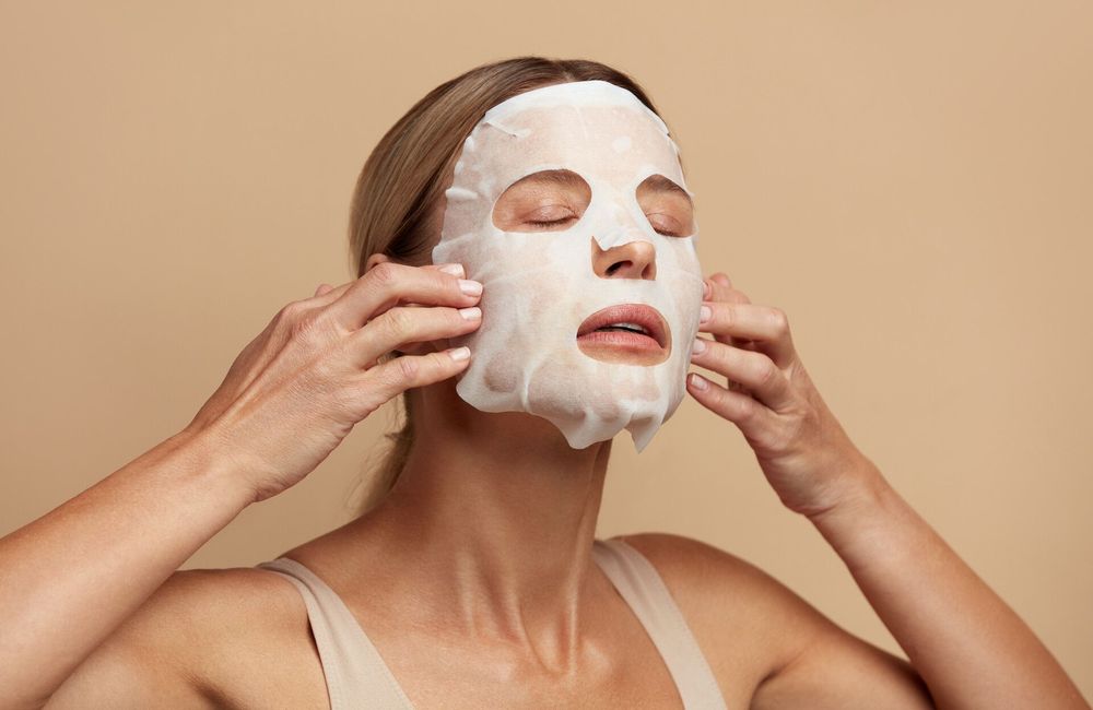 Les masques au collagène sont-ils réellement efficaces ? Une experte répond