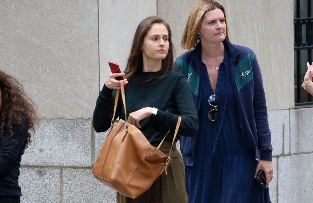Qui est Karyna Shuliak, la dernière femme (et héritière) de Jeffrey Epstein et quel était son rôle ?
